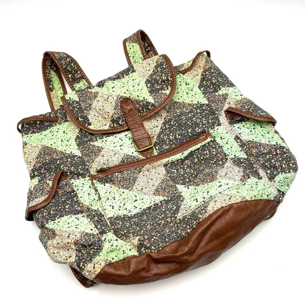 URBAN OUTFITTERS - Kimchi Blue backpack green patchwork & faux leather trimming